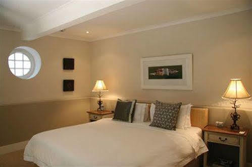 HOTEL FOUR ROSMEAD BOUTIQUE GUESTHOUSE CAPE TOWN 4 South Africa