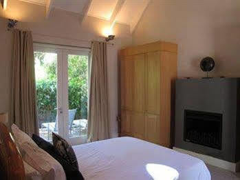 HOTEL FOUR ROSMEAD BOUTIQUE GUESTHOUSE CAPE TOWN 4 South Africa